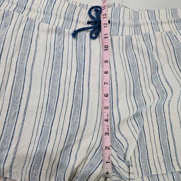 Disney Stitch Women's 1X Striped Shorts Relaxed Fit Drawstring Waist Blue White - Picture 7 of 10